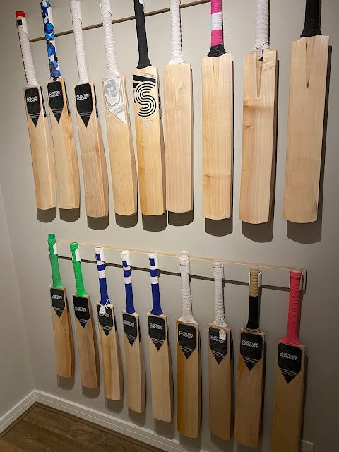 Custom Cricket 201