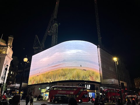 Piccadilly Circus