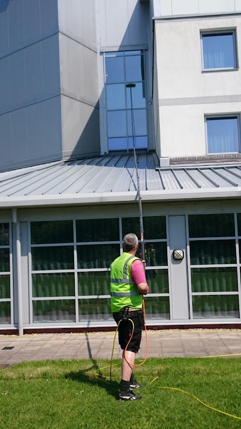 Ultraclean Window Cleaning