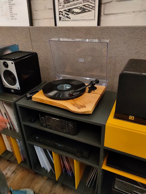 Vinyla — Vinyl Music Corner