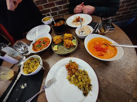 Royal Tandoori Whyteleafe - Fine Indian Dining