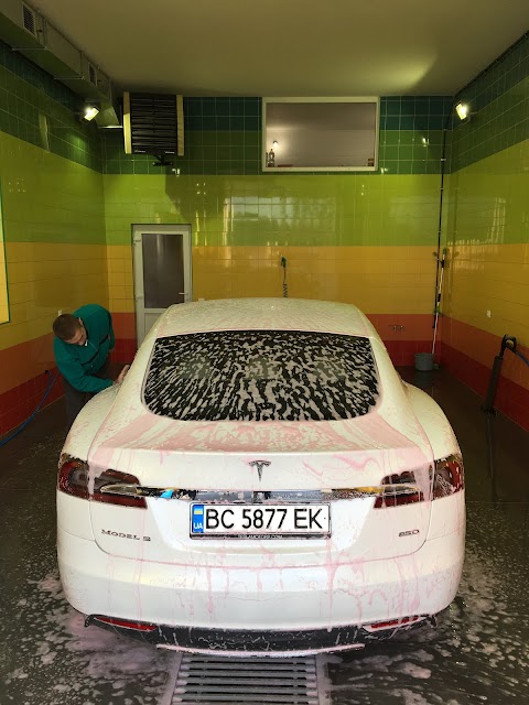 AUTO WASH АВТОМИЙКА ШИНОМОНТАЖ