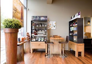 Mary Ann Weeks Aveda Lifestyle Salon & Spa