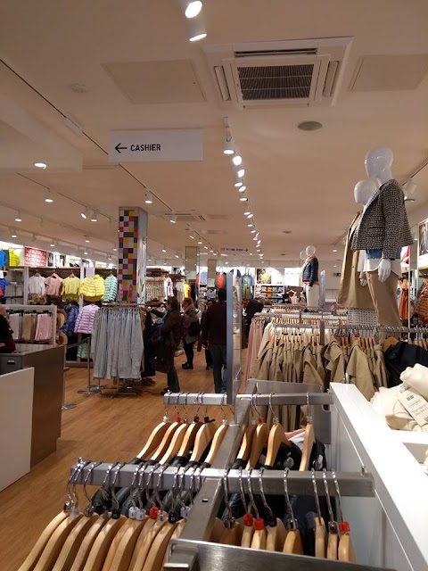 UNIQLO Kingston