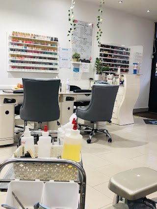 Unique Nails Spa & Beauty