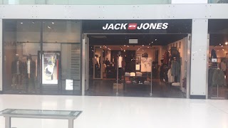 JACK & JONES