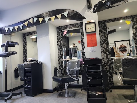 Laurajames Hair Salon Ltd