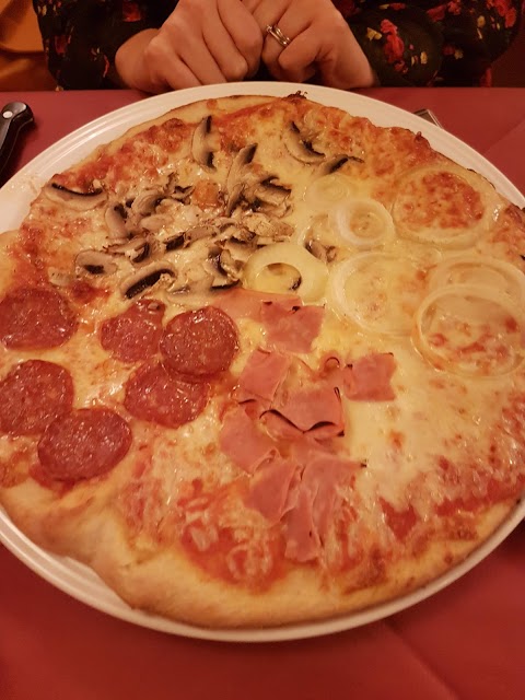 Azzurro Restaurant Pizzeria