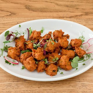 Holy Cow - Fine Indian Dining - Indian Restaurant & Takeaway in Limehouse - Canary Wharf