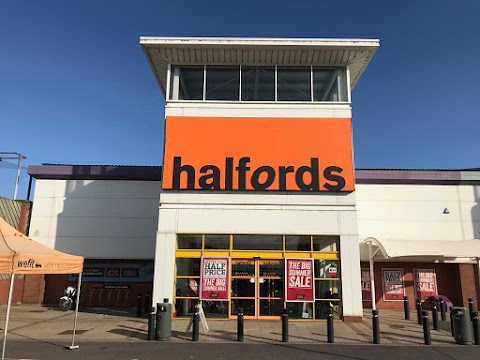 Halfords - Hull St Andrews Quay