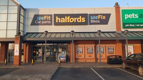 Halfords - Crewe