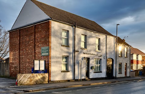 The Dental Studio & Implant Centre