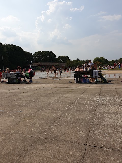 Sumners Paddling Pool