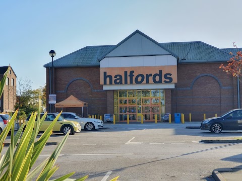 Halfords - Burton on Trent