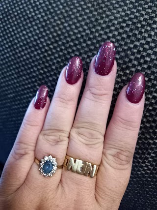 Crystal' Nails