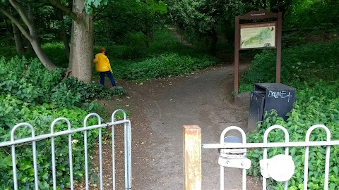 Entrance To Corstorphine Hill