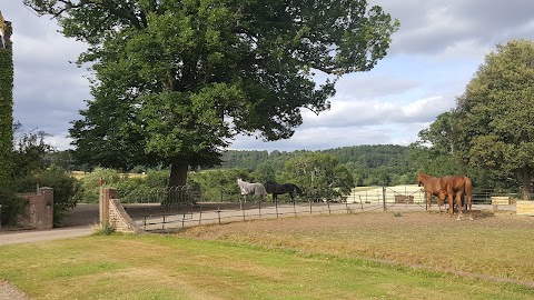 PBC Perriford Barns and Cottages