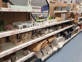 B&M Home Store with Garden Centre