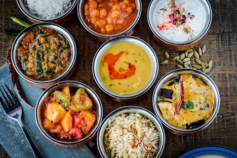 Aamcha Eastern Kitchen | Indian Restaurant & Takeaway in Radlett/Watford