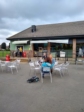 Kneller Gardens Café