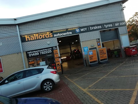 Halfords - Hedge End