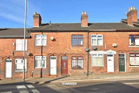 Anchor House by Truestays | Short-stay & Serviced Accommodation in Stoke-on-Trent