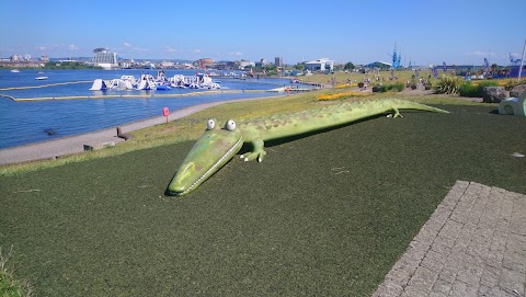 Cardiff Bay Barrage Skate Plaza