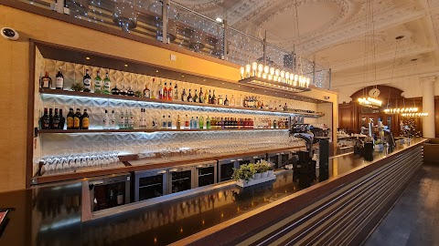 NYL Restaurant and Bar