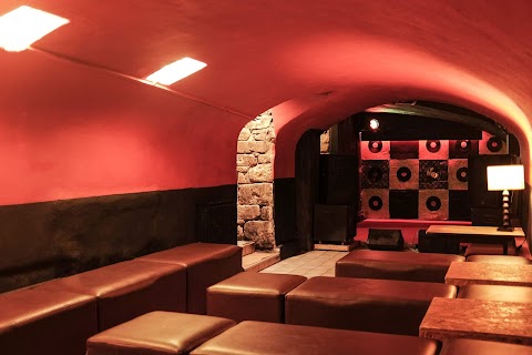 Saint James Wine Vaults