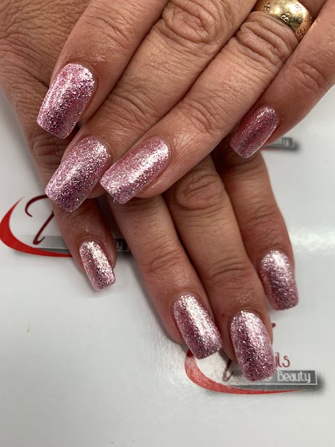 T Nails & Beauty