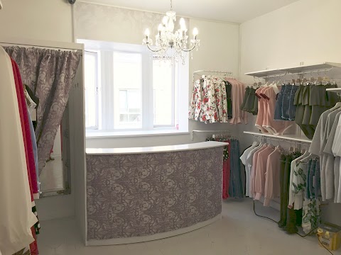 Pinky Peach Boutique