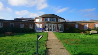 The Queen's Veterinary School Hospital