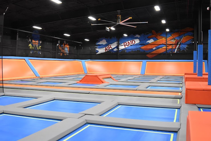 Air Raid Trampoline Park, London, KY