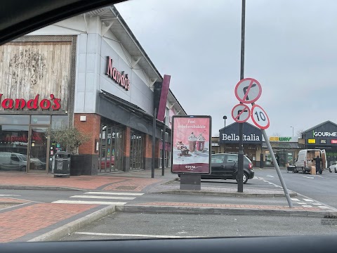 Nando's Wolverhampton - Bentley Bridge