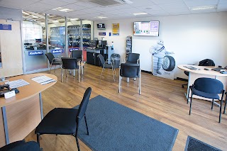 Kwik Fit - Newport Pagnell