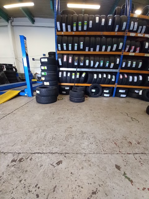MD Tyres & Auto services| Mot test in reading/reading mot