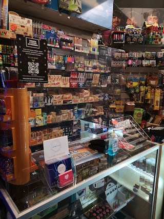 Smoking And Vaping Accessories