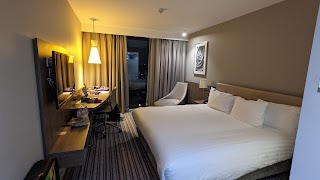 Holiday Inn London - West