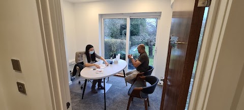 Highfield Dental & Facial Clinic