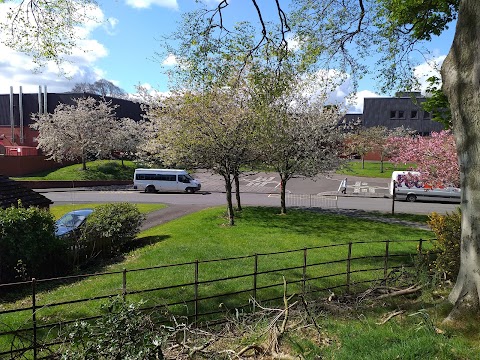 Beeslack Community High School - Community Facilities