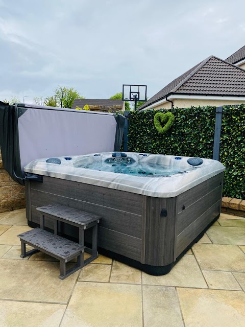 Advanced Hot Tubs and Swim Spas LTD