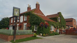 Staunton Arms