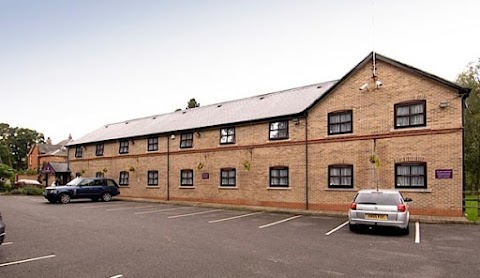 Premier Inn Leicester North West hotel