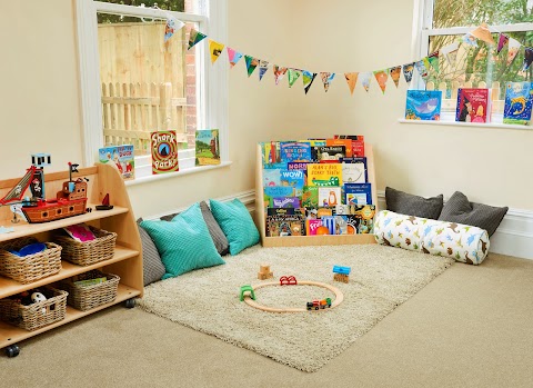 Junior's Day Nursery - Tunbridge Wells