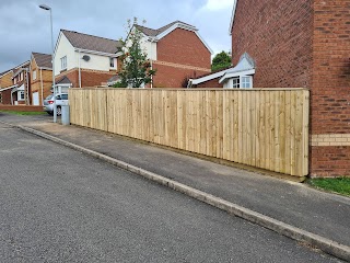 R & S Fencing & Property Maintenance