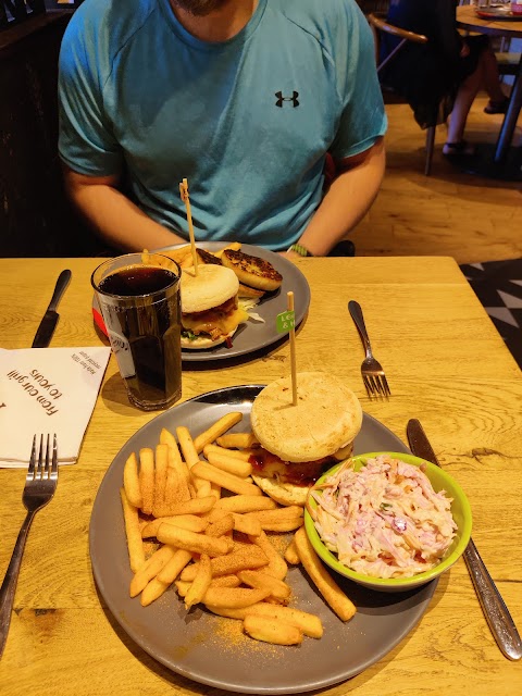 Nando's Belfast - Boucher Crescent