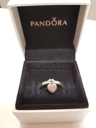 Pandora Romford