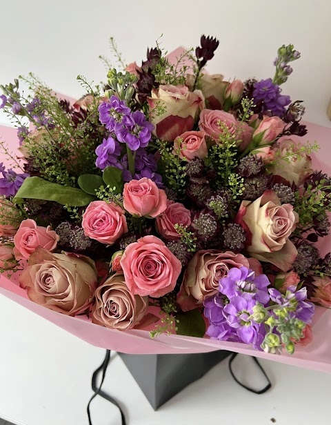 Riya Florist