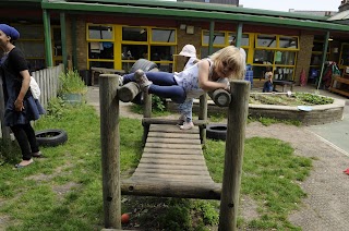 Robert Owen Nursery School and Children's Centre