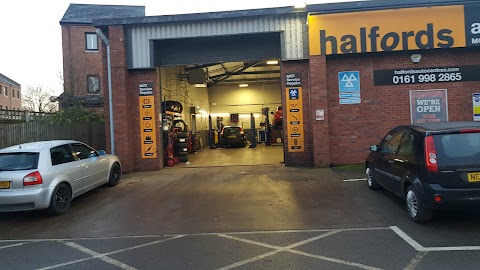 Halfords Autocentre Manchester (Northenden)